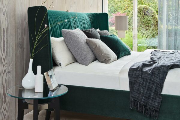 Bielefelder Werkstätten Bett Polo Bielefelder Werkstätten Bett Polo, dunklegrün Detail Kopfteil