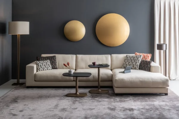 Christine Kröncke Couch-/Beistelltisch Joyce Christine Kröncke Couch-/Beistelltisch Joyce, vor einem hellen Sofa