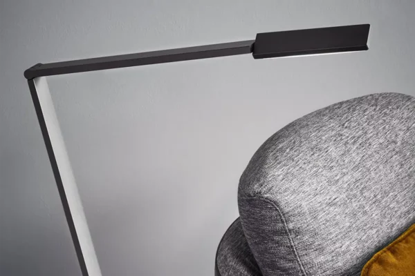 Christine Kröncke Stehleuchte Lumis Christine Kröncke Stehleuchte Lumis, Detailansicht Lampenkopf