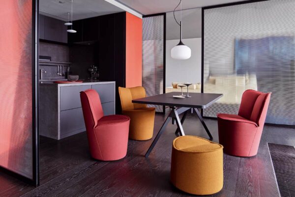 COR Sessel und Hocker Nenou COR Sessel und Hocker Nenou