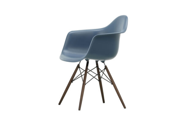 Eames Plastic Chair DAW Eames Plastic Chair DAW