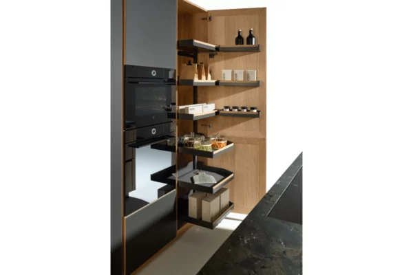 Team 7 pur Küche Team 7 pur Küche, geöffneter Schrank