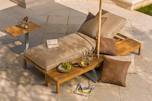 Weishäupl New Hampton Weishäupl New Hampton Liege mit Anstelltisch