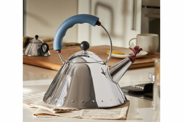 Alessi Wasserkessel 9093 Alessi Wasserkessel 9093, in der Küche