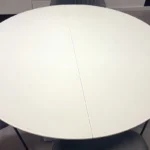 Ausziehbarer Esstisch Todo von Bacher, Platte weiß, Gestell weiß, Fußplatte Chrom, Bild 4