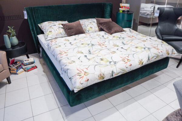 Bielefelder Werkstätten Bett Polo, Stoff dunkelgrün, Seitenansicht Bielefelder Werkstätten Bett Polo, Stoff dunkelgrün, Seitenansicht