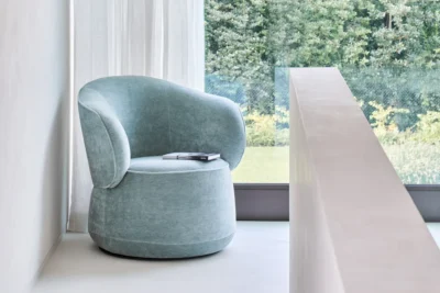 bielefelder werkstätten Sessel Nimbo, hellblauer Stoff