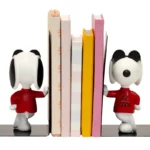 Blogo Design zwei Buchstützen Snoopy, mit rotem Pulli