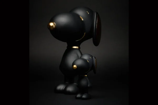 Blogo Figur Snoopy stehend schwarz, klein und groß Blogo Figur Snoopy stehend schwarz, klein und groß