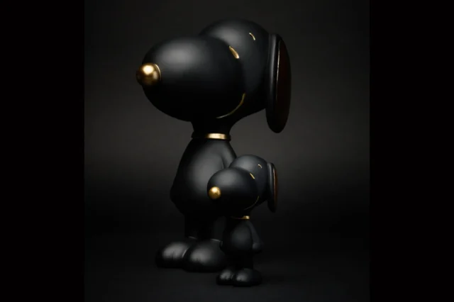 Blogo Figur Snoopy stehend schwarz, klein und groß