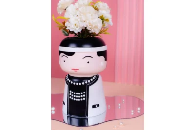 Blogo Vase Icon mit Blumen, rosa Hintergrund