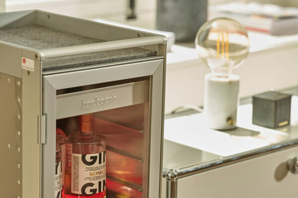 Bordbar Trolley River Rocker Bordbar Trolley River Rocker, Ansicht Glastür