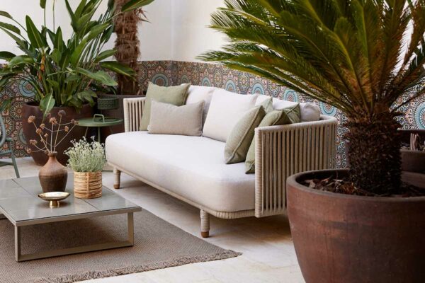 Cane-line Sofa Moments Cane-line Sofa Moments, mit grünen Dekokissen