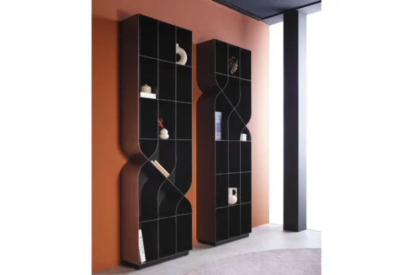 Christine Kröncke Regal Shelf Christine Kröncke Regal Shelf, zwei Regale an der Wand