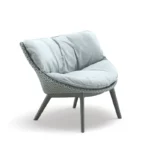 Dedon Club Chair Mbrace Alu, mit Sitz- und Rückenkissen blau