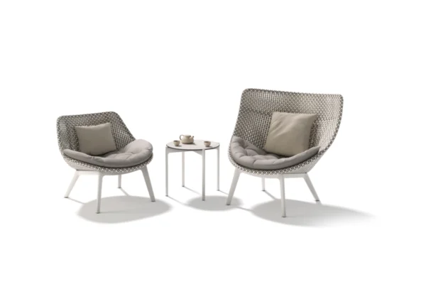 Dedon Club Chair und Hochlehner Mbrace Alu, mit Sitzkissen Dedon Club Chair und Hochlehner Mbrace Alu, mit Sitzkissen