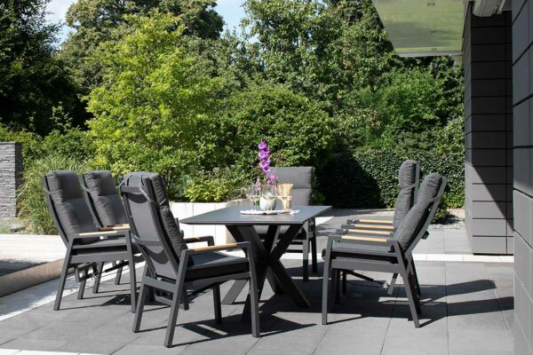 de Vries Tisch Livingston de Vries Tisch Livingston, Essgruppe mit Sesseln