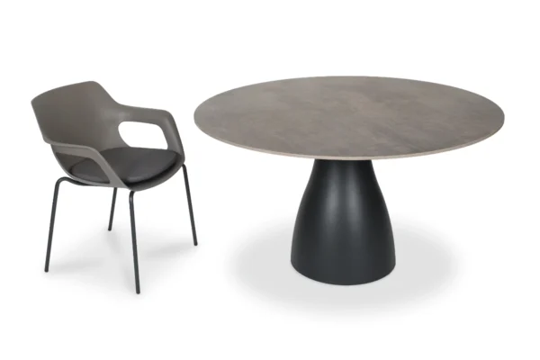 Fischer Möbel Stuhl Tempus, Tisch Monroe Fischer Möbel Stuhl Tempus, Tisch Monroe, Freisteller