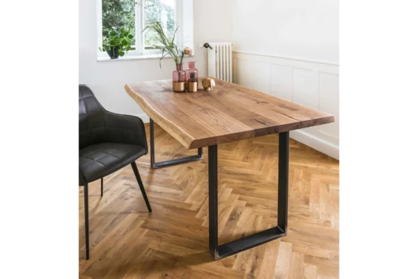 Form exclusiv Esstisch Minou Form exclusiv Esstisch Minou, Kufengestell schwarz