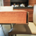 Form exclusiv Esstisch tRail, Detailansicht Tischkante