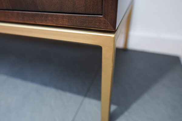 From exclusiv Barschrank Brooklyn, goldener Fuß From exclusiv Barschrank Brooklyn, goldener Fuß