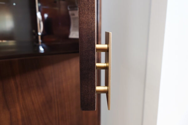 From exclusiv Barschrank Brooklyn, Griff Detailansicht From exclusiv Barschrank Brooklyn, Griff Detailansicht