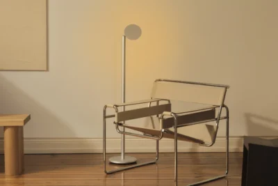 Grau Parrot Stehleuchte, leuchtend Grau Parrot Stehleuchte, leuchtend