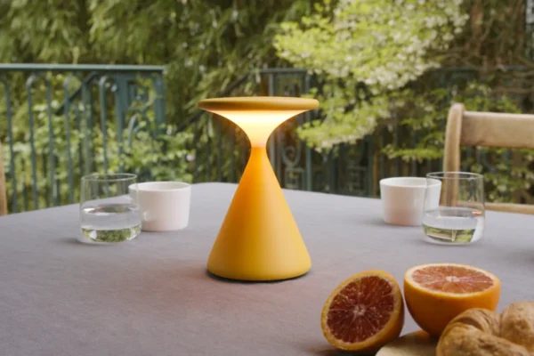 Grau Tischleuchte Salt, Farbe sun orange Grau Tischleuchte Salt, Farbe sun orange