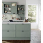 Gemütliche Landhausküche von Häcker: concept130 Bristol, Farbe Eukalyptus, Bild 2