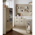 Gemütliche Landhausküche von Häcker: concept130 Bristol, Farbe umbra natur, Bild 2