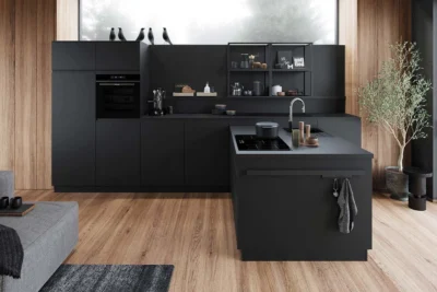 Tiefschwarze elegante Häcker Küche concept130 Perfect Soft