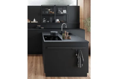 Tiefschwarze elegante Häcker Küche concept130 Perfect Soft 5