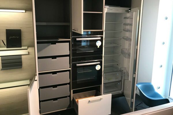 Häcker Küche Systemat Häcker Küche Systemat, aus unserer Ausstellung, Schrank geöffnet