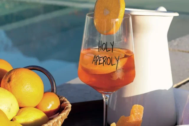 holy aperoly