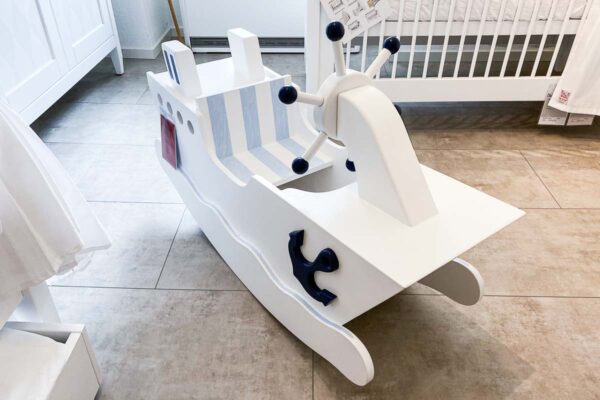 Isle of Dogs Schaukelschiff Isle of Dogs Schaukelschiff