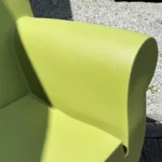 Kartell Outdoorsofa Bubble Club, grüne Armlehne