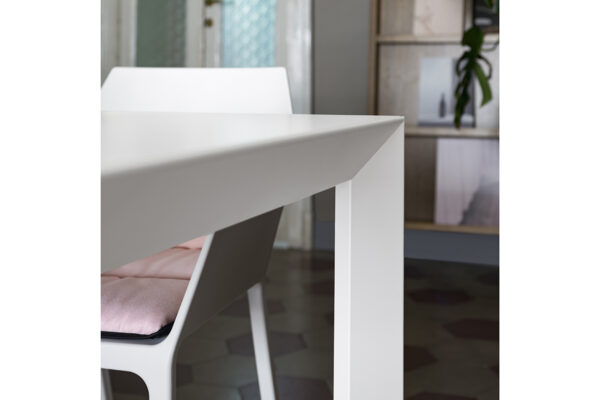 Kristalia Esstisch Nori Kristalia Esstisch Nori