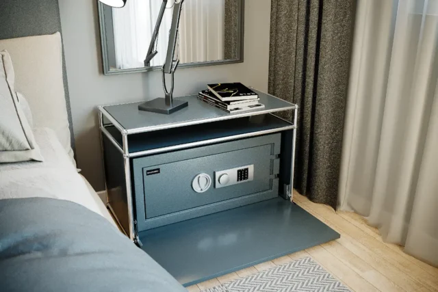 Sideboard USM Haller, Tresor Balzwerk