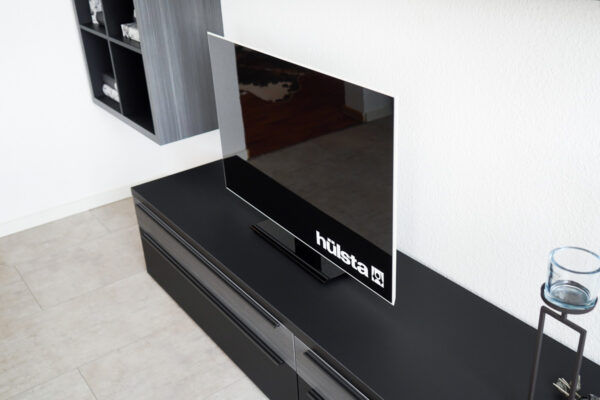 Wohnwand touch, Detailansicht Lowboard und Hängeregal Wohnwand touch, Detailansicht Lowboard und Hängeregal