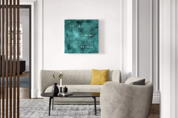 QLOCKTWO Earth 90 Creators Edition Vintage Cooper QLOCKTWO Earth 90 Creators Edition Vintage Cooper, Wanduhr über Sofa