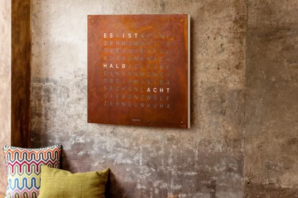 QLOCKTWO Earth 90 Creators Edition Rust QLOCKTWO Earth 90 Creators Edition Rust, Wanduhr