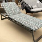 Rolf Benz Liege Yoko, mit farbiger Auflage