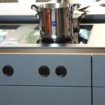 SieMatic Küche SLX inklusive Insel und Glasvitrinen, 27