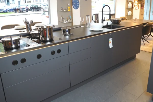 SieMatic Küche SLX inklusive Insel und Glasvitrinen, 23 SieMatic Küche SLX inklusive Insel und Glasvitrinen, 23