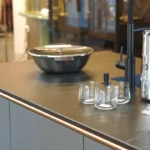 SieMatic Küche SLX inklusive Insel und Glasvitrinen, 28