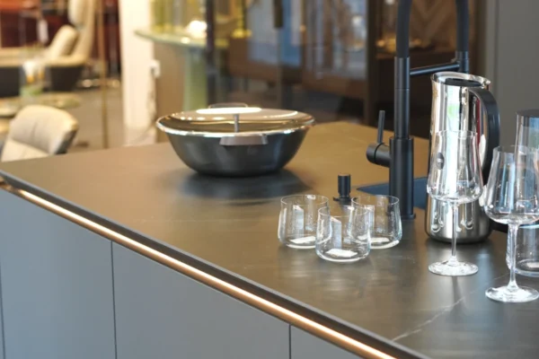 SieMatic Küche SLX inklusive Insel und Glasvitrinen, 28 SieMatic Küche SLX inklusive Insel und Glasvitrinen, 28