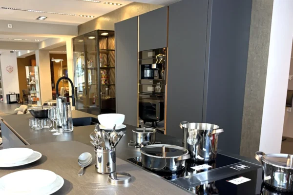 SieMatic Küche SLX inklusive Insel und Glasvitrinen, 31 SieMatic Küche SLX inklusive Insel und Glasvitrinen, 31