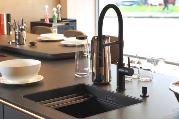 SieMatic Küche SLX inklusive Insel und Glasvitrinen, 20 SieMatic Küche SLX inklusive Insel und Glasvitrinen, 20