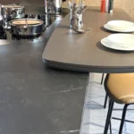 SieMatic Küche SLX inklusive Insel und Glasvitrinen, 22