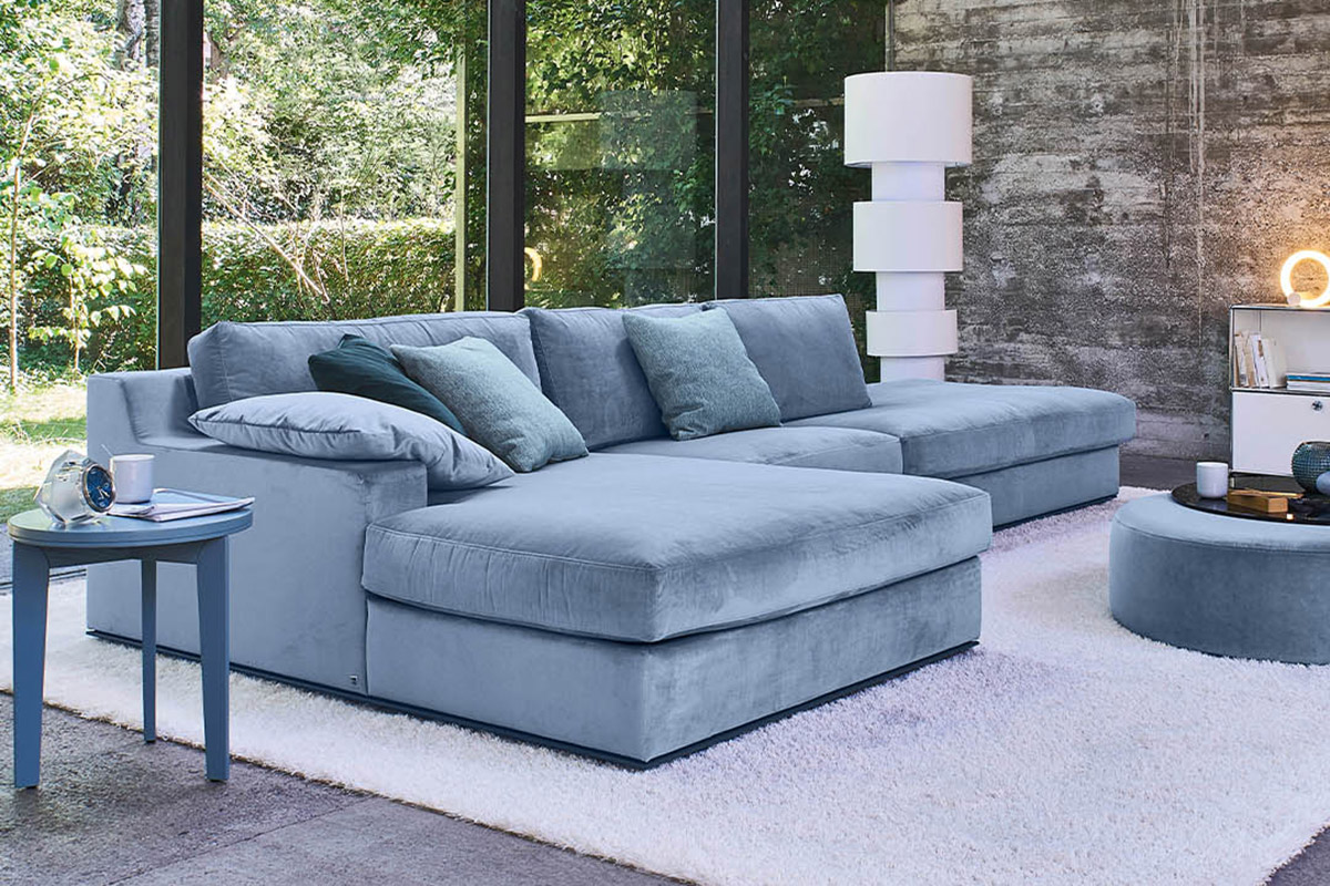 Bielefelder Werkstätten Sofa Inspiration, blauer Stoff